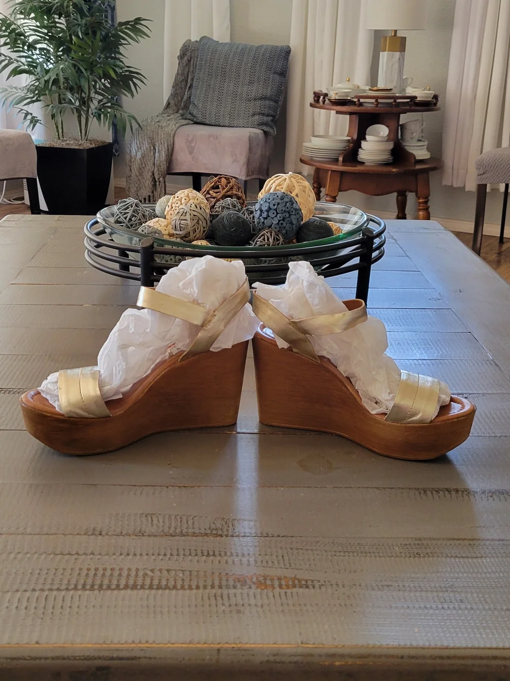 Steve Madden Metallic Gold Platform Wedge Sandals Size 8